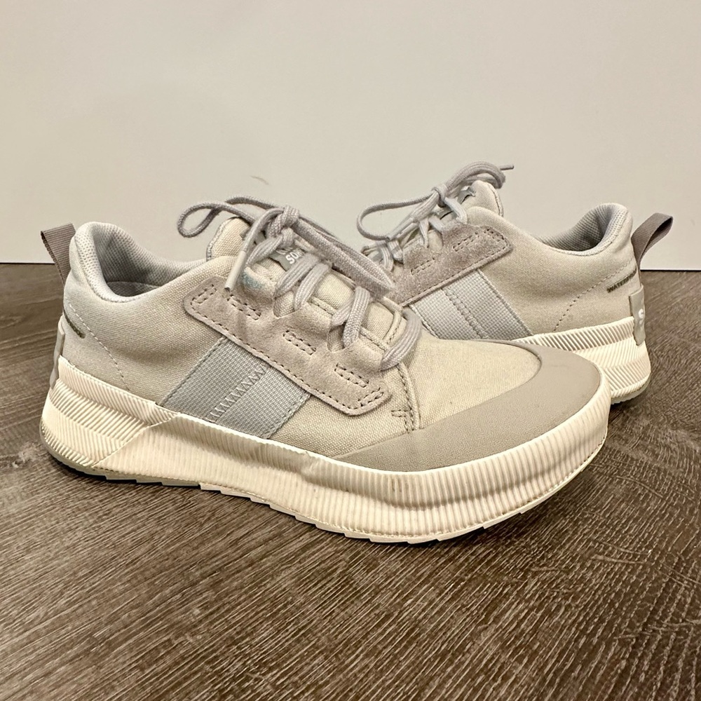 Sorel Out N About III Low Sneakers